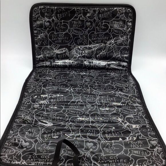 Betsy Johnson Diaper Changing Pad - Picture 4 of 4